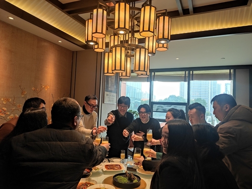 Laatste bedrijfsblogs De Koreaanse klant bezocht de Xinwei-fabriek