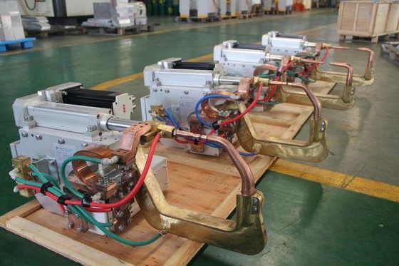 Het compacte Elektrische Automatische Lassen van de het Kanonvlek van 280V 160KVA Servo