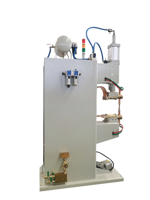 Goede prijs. De Machineac van Mesh Ss Stationary Spot Welding van de nootdraad Water voor Bladmetaal dat wordt gekoeld online