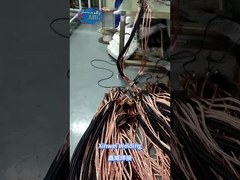 De drukke productie van kickloze en secundaire kabels