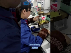 Lassen van elektronische onderdelen met tafelspots