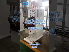 Metalen platen lassen met verticale lasmachine