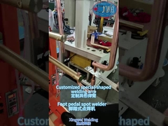 Lassen van koolstofstaal met voetpedaalspotsweismachine