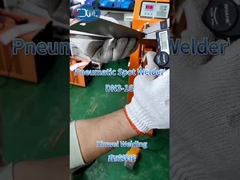 Lassen van 1,2+1,2 mm koolstofstaal met pneumatische pleklassen